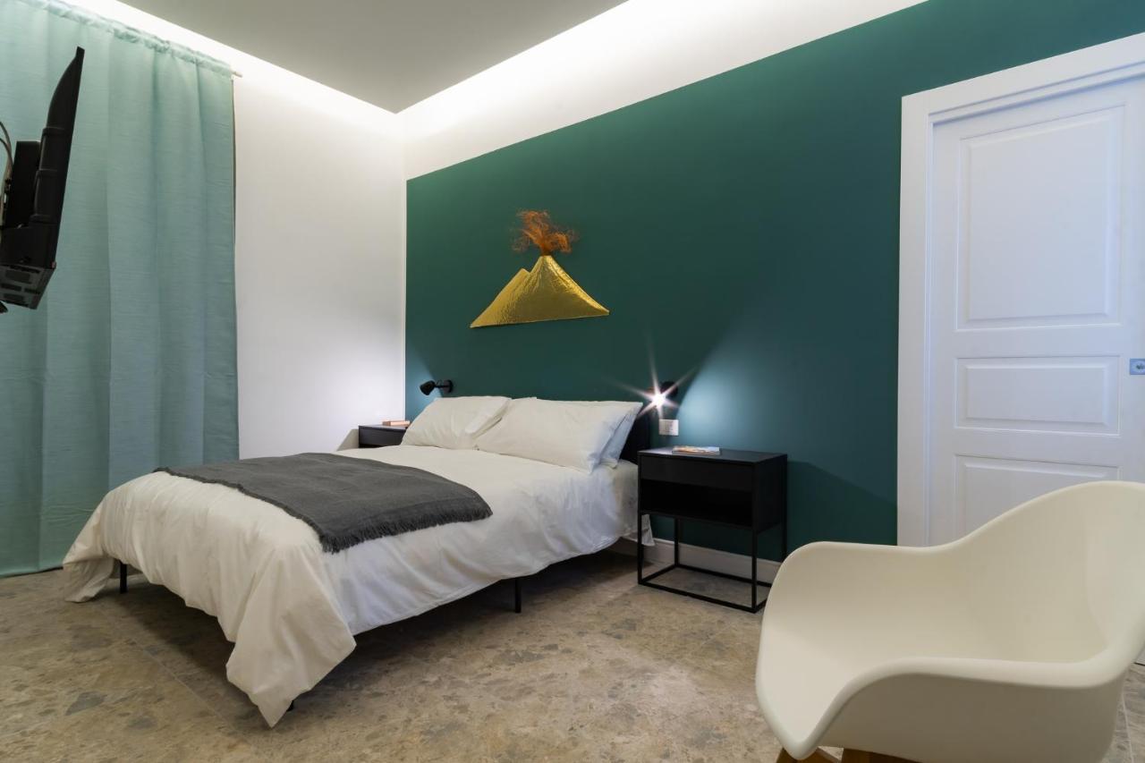 Naos Bed & Breakfast Наполи Екстериор снимка